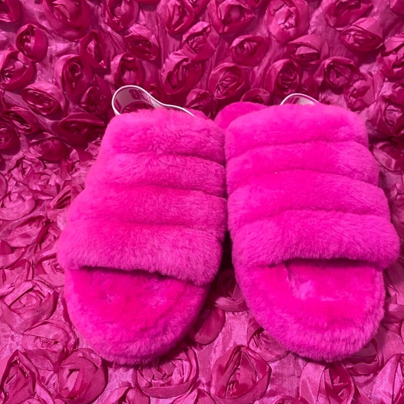 UGG Logo Fluff Yeah Fur Slides 💖 - Picture 3 of 7